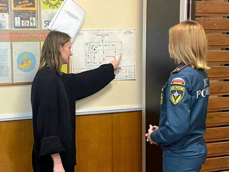 Сотрудники МЧС проводят усиленные проверки пожарной безопасности на праздничных объектах Смоленской области