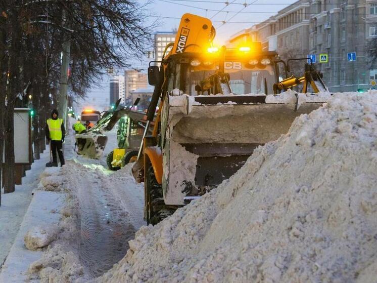 Более 6,5 тысяч кубов снега вывезли из Челябинска за прошедший день