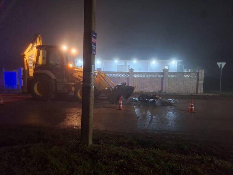 Подросток на питбайке пострадал в ДТП с экскаватором в Кировском районе