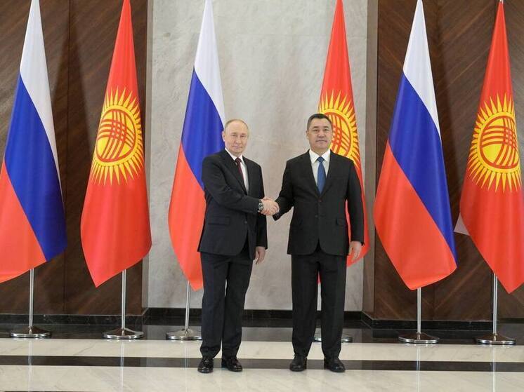 Президент Киргизии Жапаров встретится с Владимиром Путиным в Петербурге