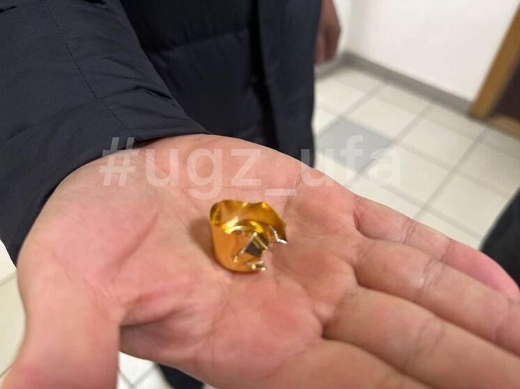 Уфимские спасатели помогли трехлетней девочке