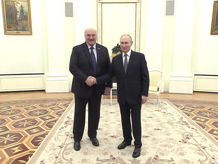 Лукашенко посетит саммит ЕАЭС в Петербурге