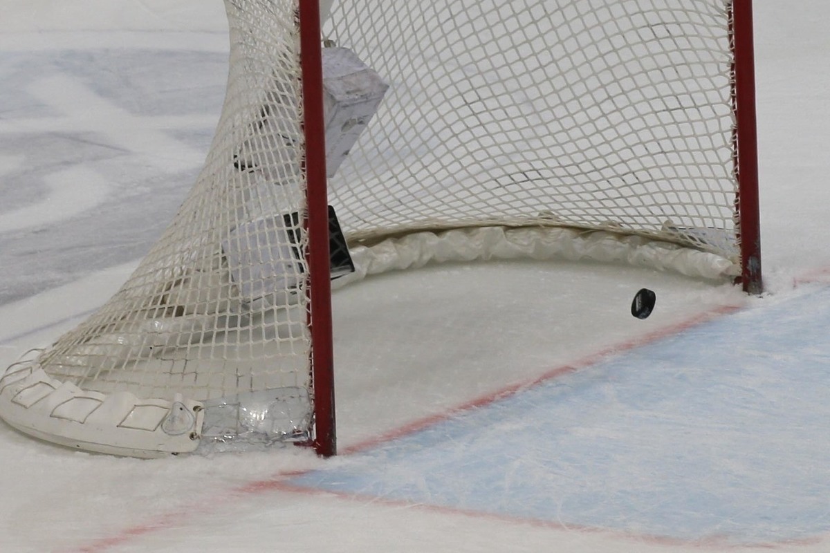 Гол Минтюкова принес «Анахайму» победу над «Коламбусом»