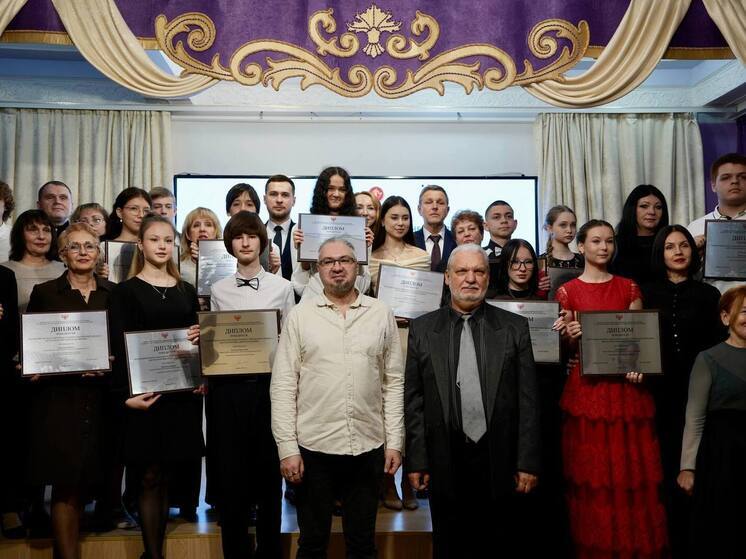 В ДНР в Детской музыкальной академии прошёл отчётный концерт