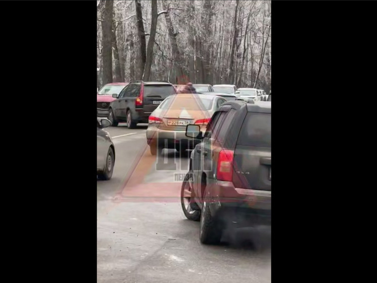 В Пензе в районе пединститута образовалась пробка из-за ДТП