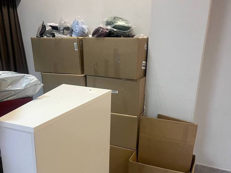 Жителей Ленобласти попросили очистить балконы и коридоры от коробок