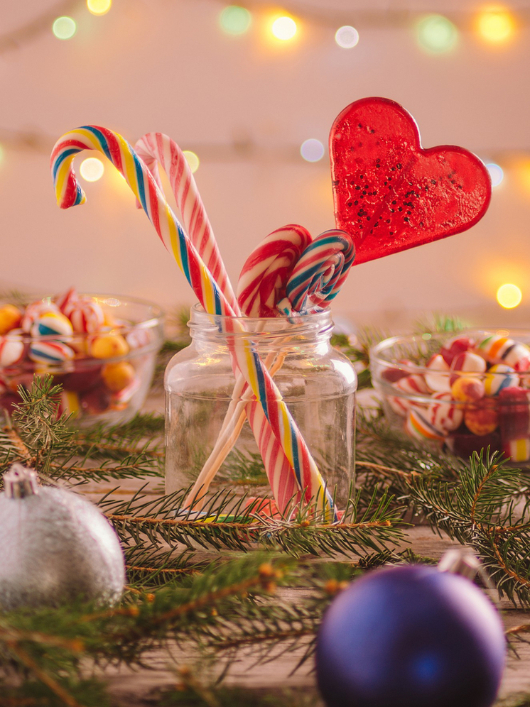 Не леденец, а угроза: диетологи предупреждают тамбовских родителей о главной опасности новогодних подарков