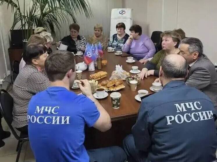 Встреча поколений спасателей состоялась в Новом Уренгое