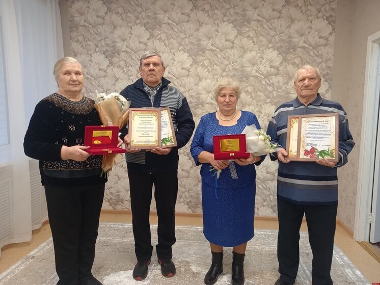 Золотые юбиляры отметили полвека совместной жизни в Новоржеве