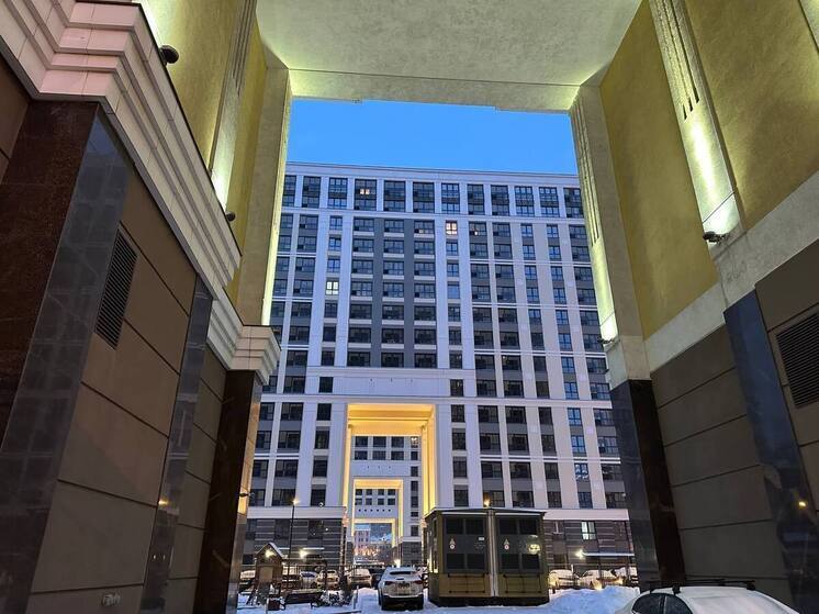 Выселение из квартиры возможно — причем как арендатора, так и собственника. Однако основания и порядок в этих случаях различаются. Об этом рассказал руководитель строительной компании «Бастион» Виталий Хижный.