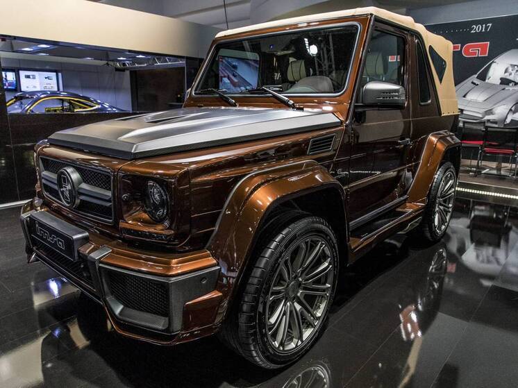 Дагестанка на внедорожнике протаранила машину грабителей в Лос-Анджелесе