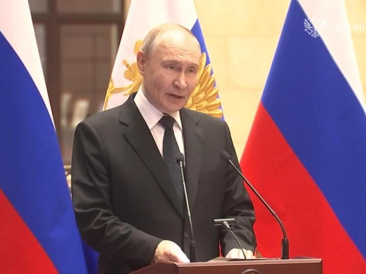 Ограбить Москву не вышло, Путин дал обещание Европе, у Зеленского троится в глазах: главные новости недели