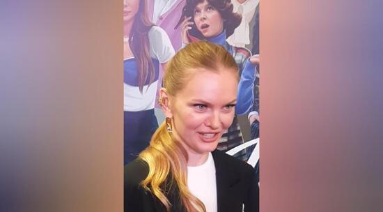 Покорявшая подиумы Парижа модель Кулецкая появилась на премьере в Москве 