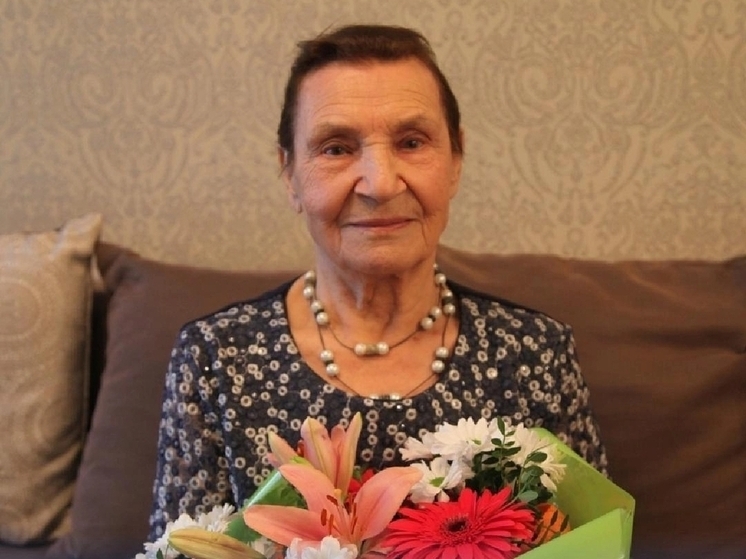 Балтийск поздравил труженицу тыла с 97-летием