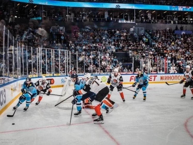 «Сибирь» взяла верх над «Амуром» в матче КХЛ в Новосибирске