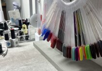 Главный тренд 2026 — «Космический футуризм с душой». Астропсихолог Евгения Бергер рассказала «МК в Ленобласти», какой маникюр сделать на Новый год и как он может отразиться на жизни женщины.