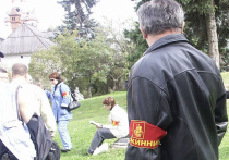 В Московской области завершается эпоха «разнобоя» в облике добровольных помощников полиции