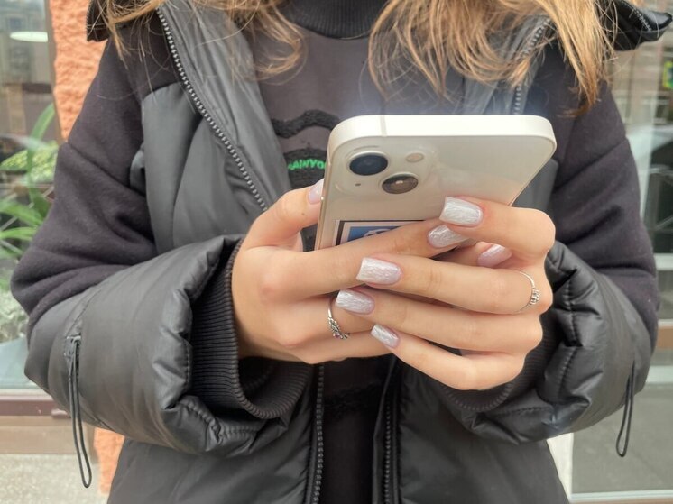 Новгородцам рассказали о базе IMEI, которая позволит не отключать интернет