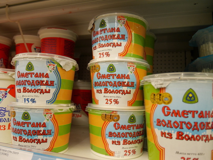 Сметана – очень популярный у покупателей продукт