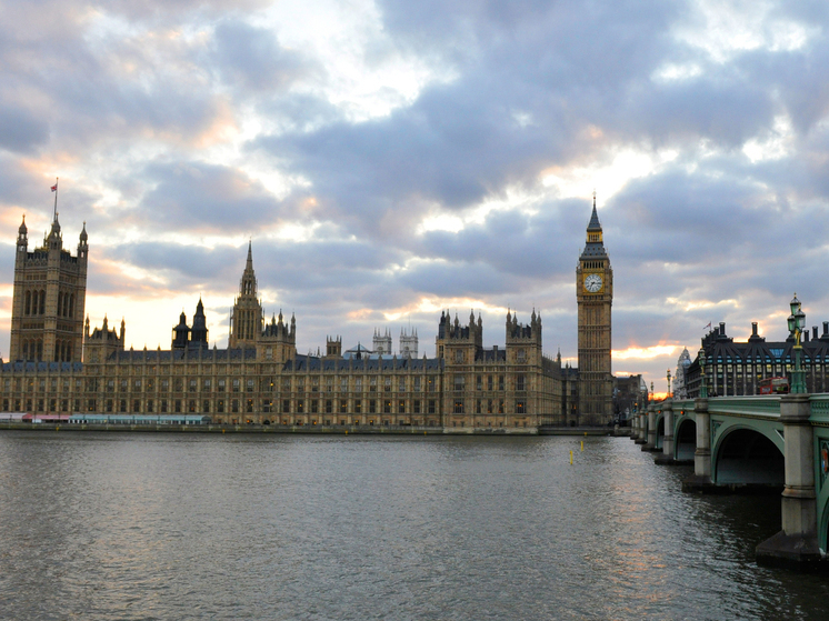 Guardian: более 40 тысяч мигрантов переплыли Ла-Манш в Британию с начала года