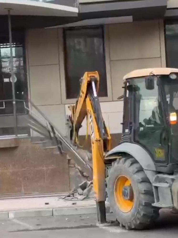 В Махачкале снесли очередную незаконную постройку