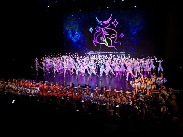 Танцевальный коллектив «Кындыкан» получил звание «Образцовый коллектив»