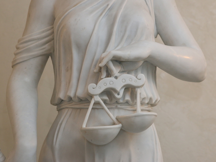 Жительницу Кировской области осудили за комментарий, унижающий павших бойцов