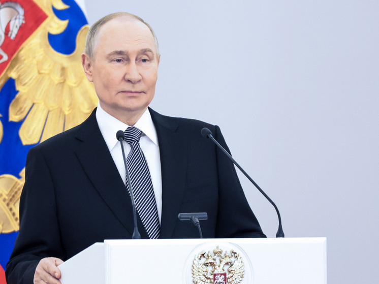 Песков подтвердил ежедневные встречи Путина с участниками спецоперации