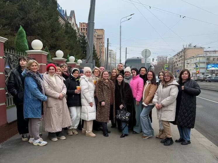 Телеведущая Ида Галич встретилась с курскими волонтёрами «Домика добрых дел»