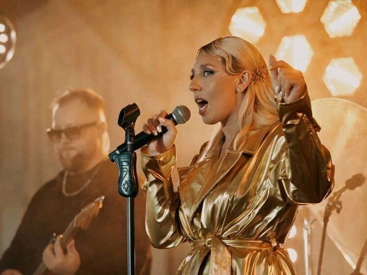 В третьем сезоне телешоу «Ярче звезд» на канале ТНТ триумфатором оказалась Симона Куприна, вокалистка родом из Киселевска