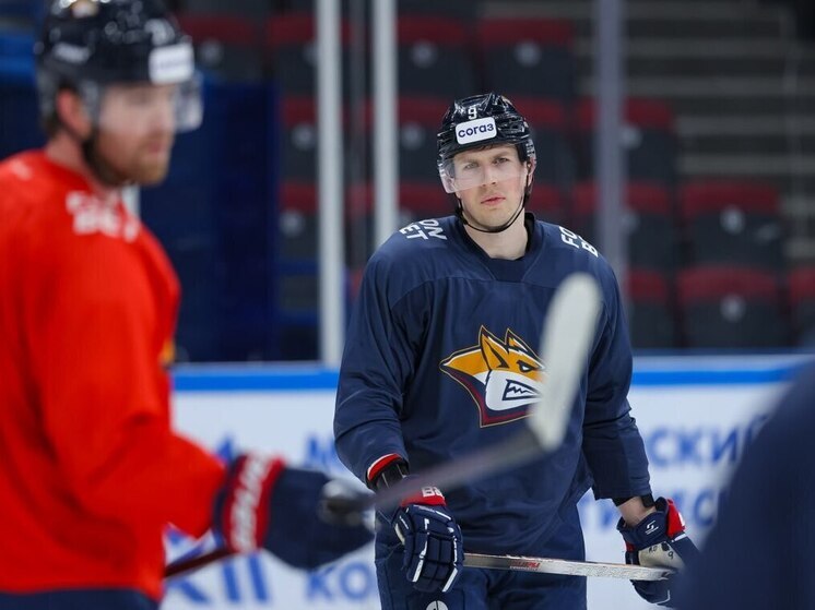 Новокузнечане проиграли третьей команде ВХЛ со счетом 1:3