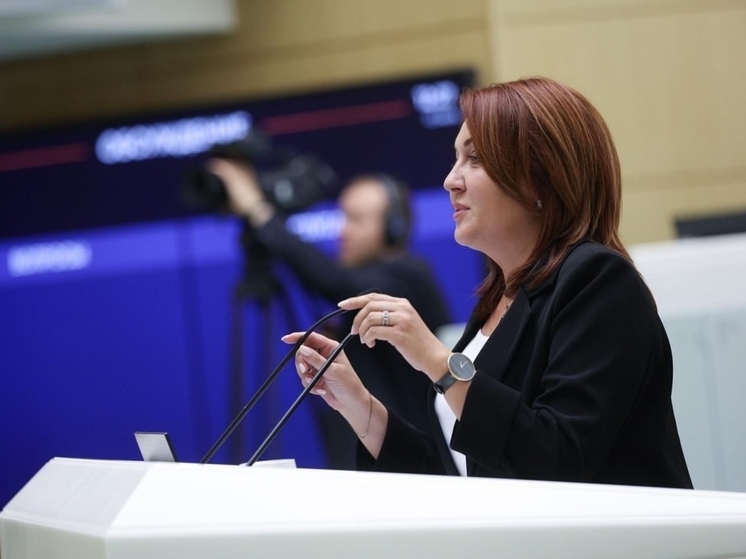 Инициативы от Алтайского края, предлагающие внести изменения в Кодекс об административных правонарушениях и федеральный закон «Об организации предоставления государственных и муниципальных услуг», были одобрены Советом Федерации. Законы также похвалила спикер госоргана Валентина Матвиенко.