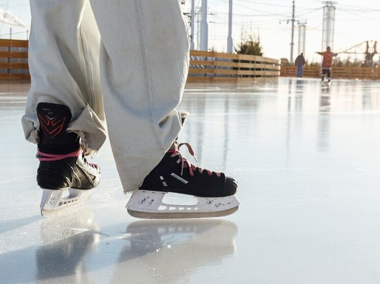 Воронежцам напомнили, какие автобусы ходят в сторону катка на Адмиралтейке