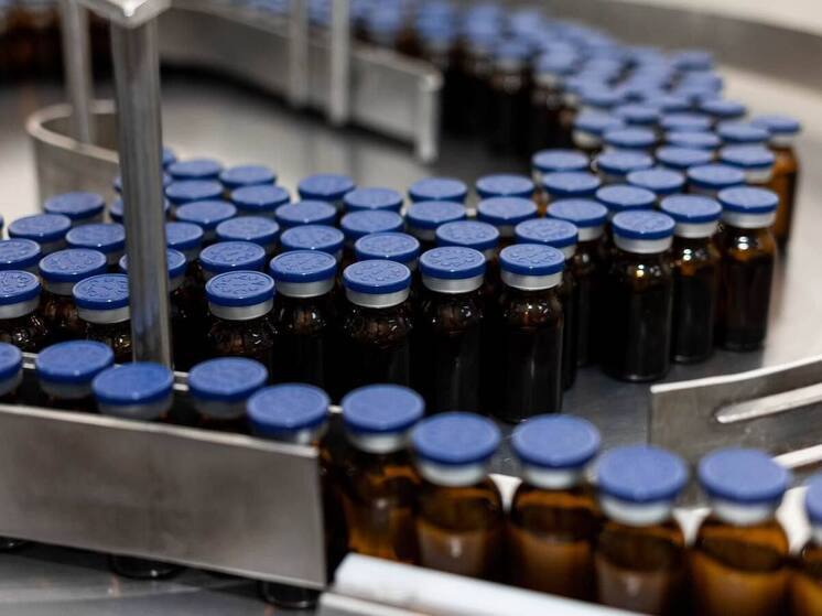 Ликсутов сообщил о запуске в Москве производства ветеринарных препаратов для птиц