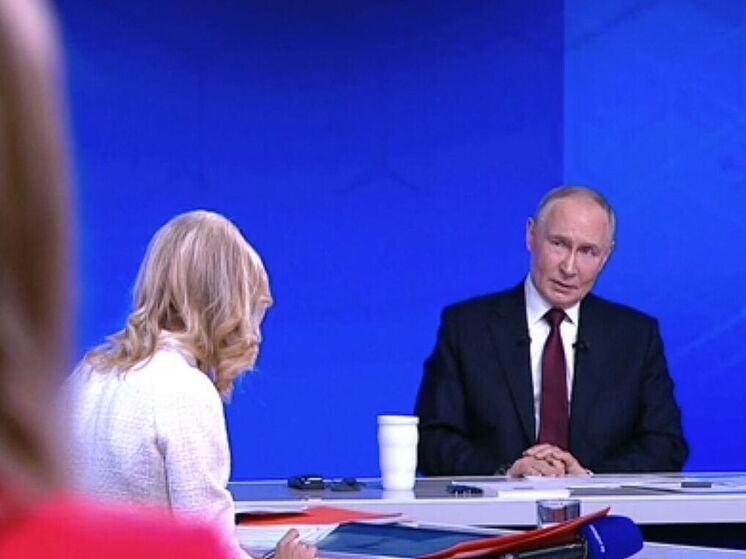 Президент России Владимир Путин провёл традиционную итоговую программу «Итоги года», объединившую прямую линию и большую пресс-конференцию