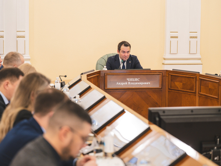 Андрей Чибис подвел итоги прямой линии Президента