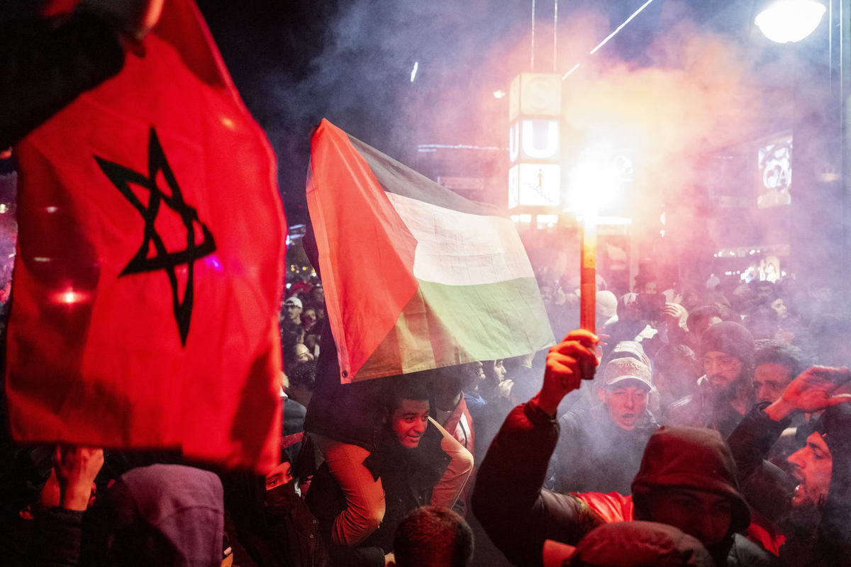 Сборная Марокко победила Коморские острова в матче открытия Кубка Африки