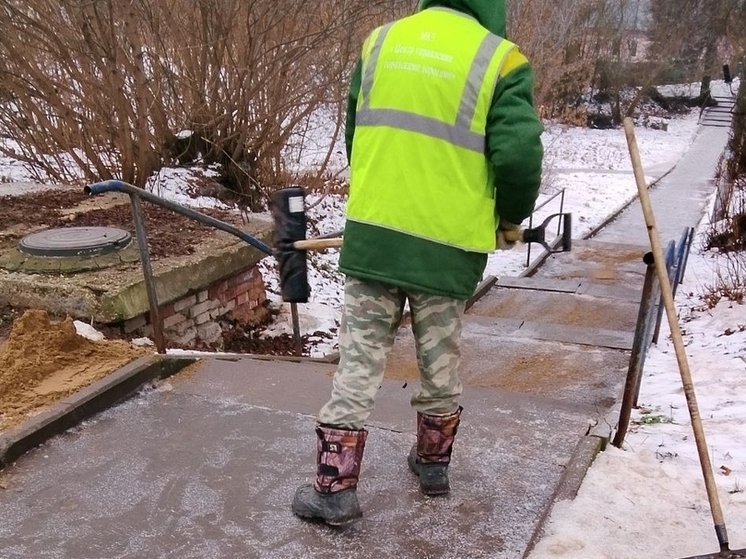 Во Владимире устраняют последствия снегопада