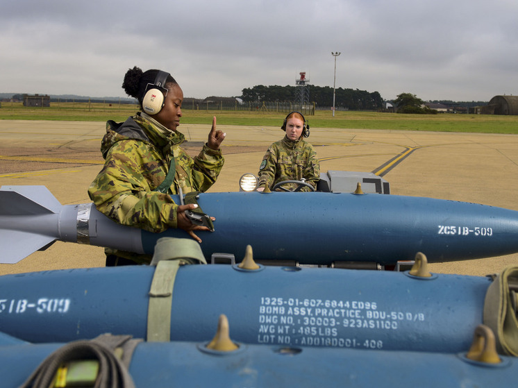 СМИ: Британская база Лейкенхит оказалась непригодна для ядерного оружия США