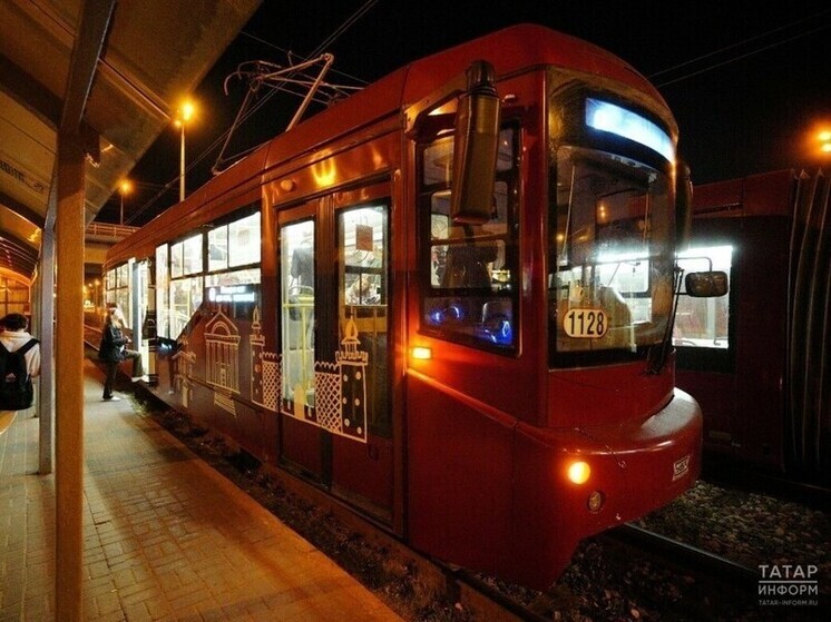 Украшенный к Новому году трамвай будет курсировать по Казани в праздники