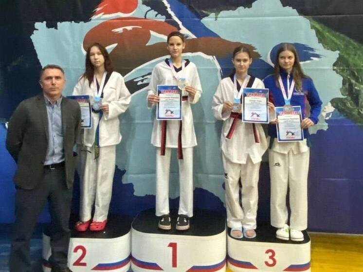 Надымские тхэквондисты завоевали пять медалей на Кубке Алтая