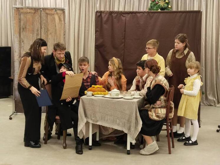 В Серпухове прошел успешный показ спектакля по Зощенко