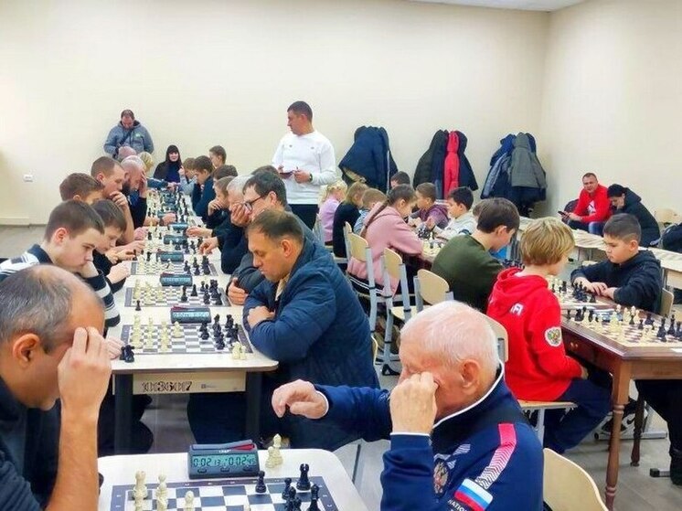 В Скадовске Херсонской области прошел новогодний блиц-турнир по шахматам