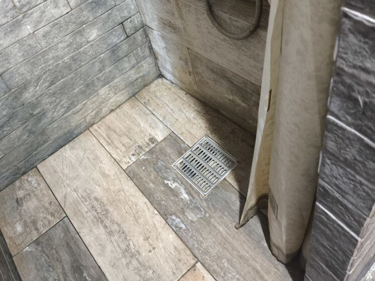 Сомнолог Хар призвал туляков с бессонницей принимать душ в темноте