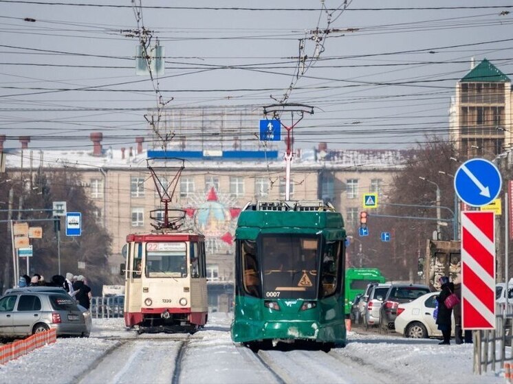 Нарушитель на два часа парализовал движение трамваев в Челябинске