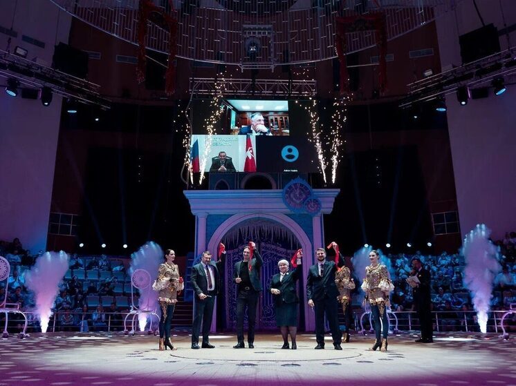 Цирк в подарок под волгоградскую елочку