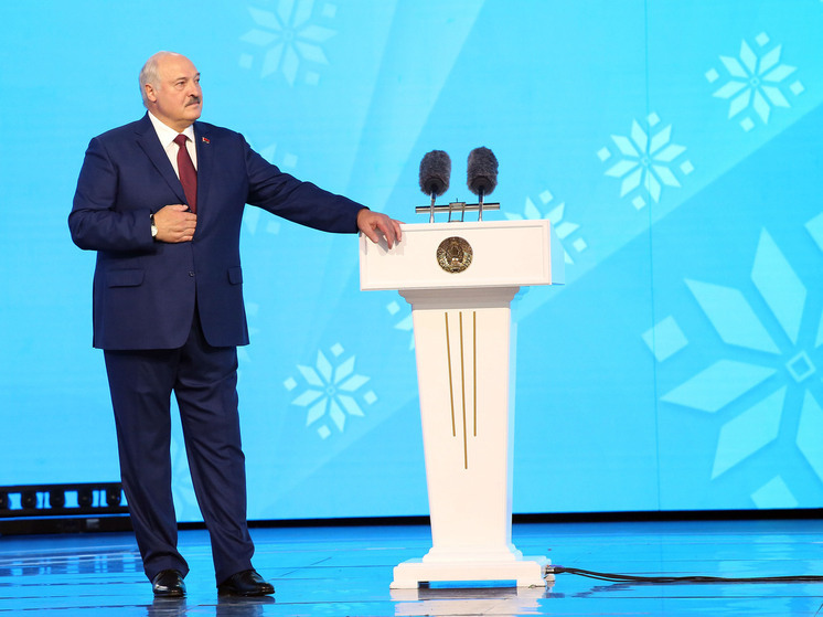 Лукашенко: в Белоруссии планируется разместить до десяти комплексов "Орешник"