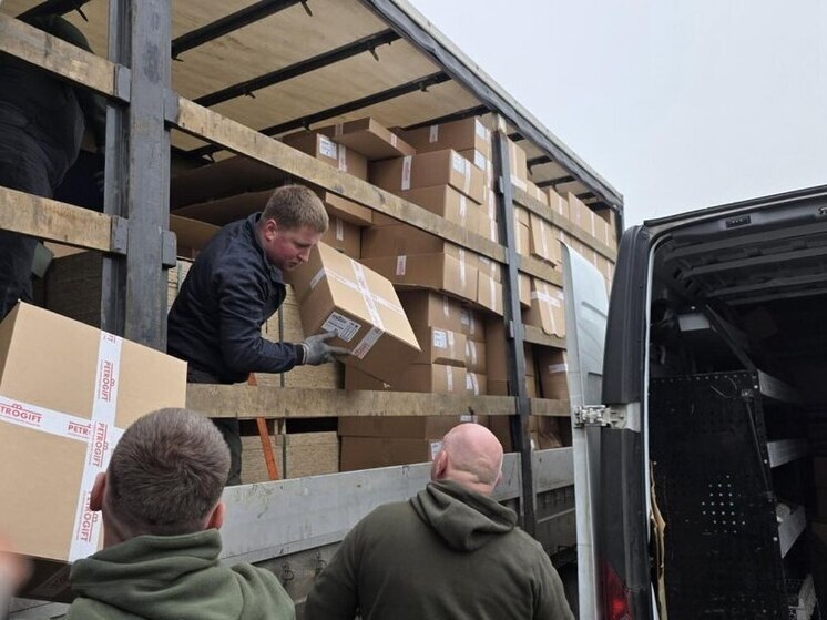 Новогодний гуманитарный груз из Карелии доставлен в подшефный округ