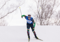 Лыжные гонки продолжают обсуждать дебют Дарьи Непряевой и Савелия Коростелева на Кубке мира, разницу прохождения спринта у нас и на международных стартах и выдачу нейтральных статусов от FIS