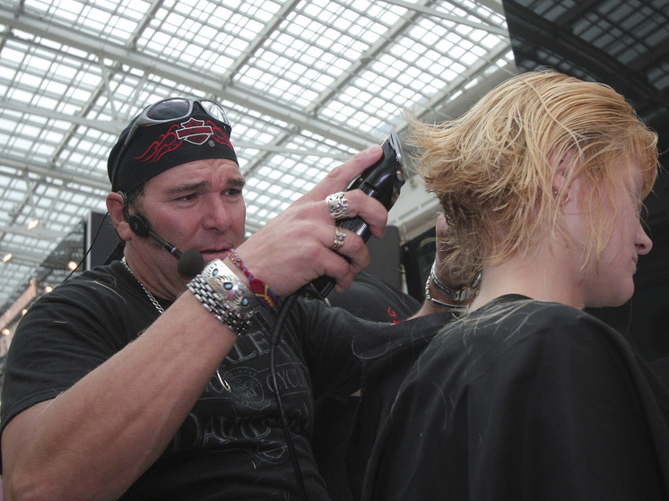 Уход за волосами зимой и летом: в чем разница?